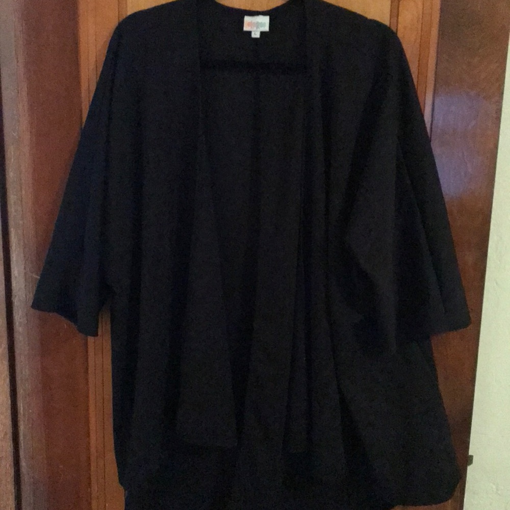 LulaRoe black kimono Lindsay